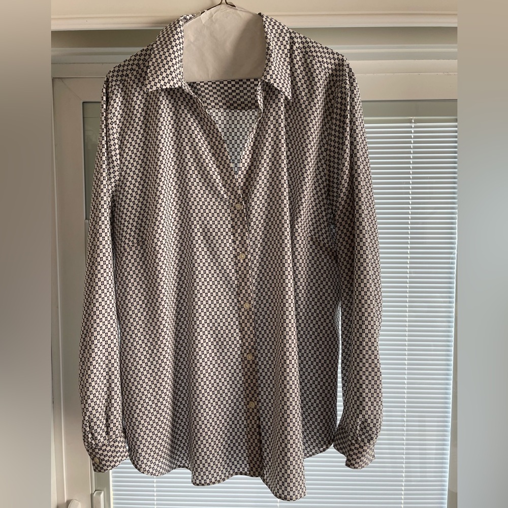 Ann Taylor Black, Gray, and Cream Casual Button Down Shirt